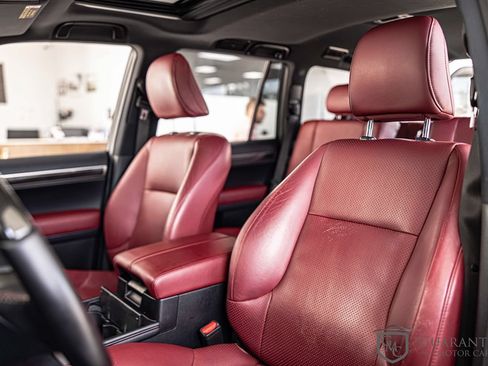 Used 2020 Lexus GX 460 Luxury w/ Luxury Sport Package AWD/4WD image 18