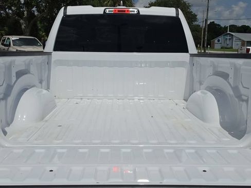 Used 2022 RAM 1500 Big Horn AWD/4WD image 7