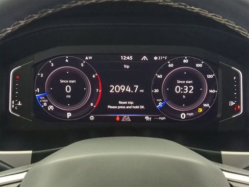 Used 2022 Volkswagen Atlas SE image 33