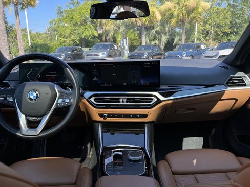Used 2023 BMW 330i Sedan w/ Premium Package RWD image 29