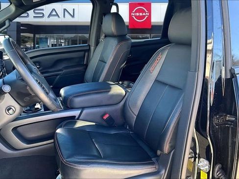 Used 2024 Nissan Titan PRO-4X w/ Pro-4x Convenience Package image 19