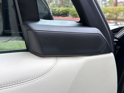 New 2026 Land Rover Range Rover Long Wheelbase SE image 22