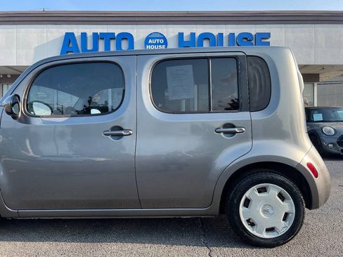 Used 2012 Nissan Cube 1.8 S w/ Interior Designer Pkg FWD image 37