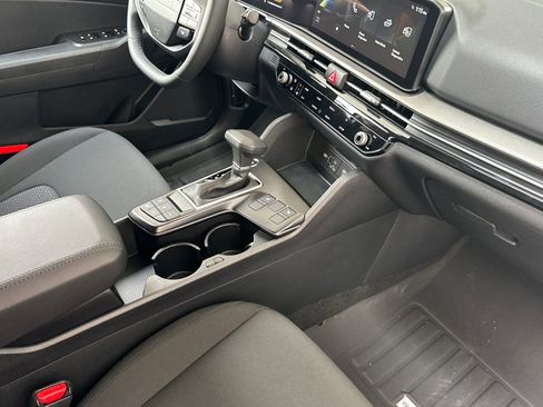 New 2026 Kia Sportage LX w/ LX Convenience Package image 12