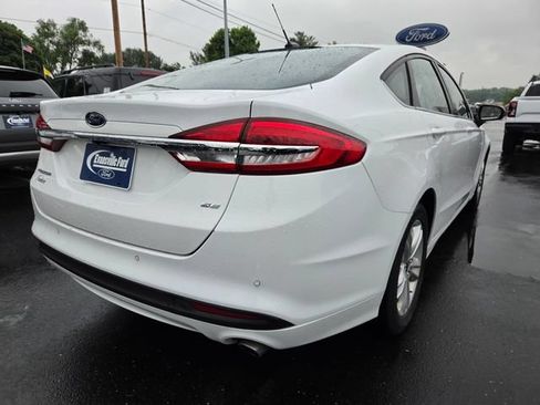 Used 2018 Ford Fusion SE w/ Fusion SE Technology Package FWD image 37