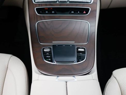 Used 2023 Mercedes-Benz E 450 4MATIC Sedan image 24