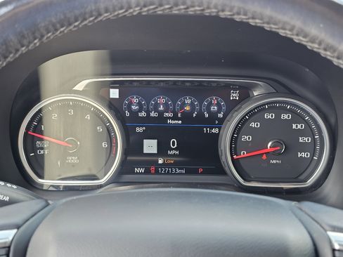 Used 2021 Chevrolet Tahoe Premier w/ Premium Package AWD/4WD image 24