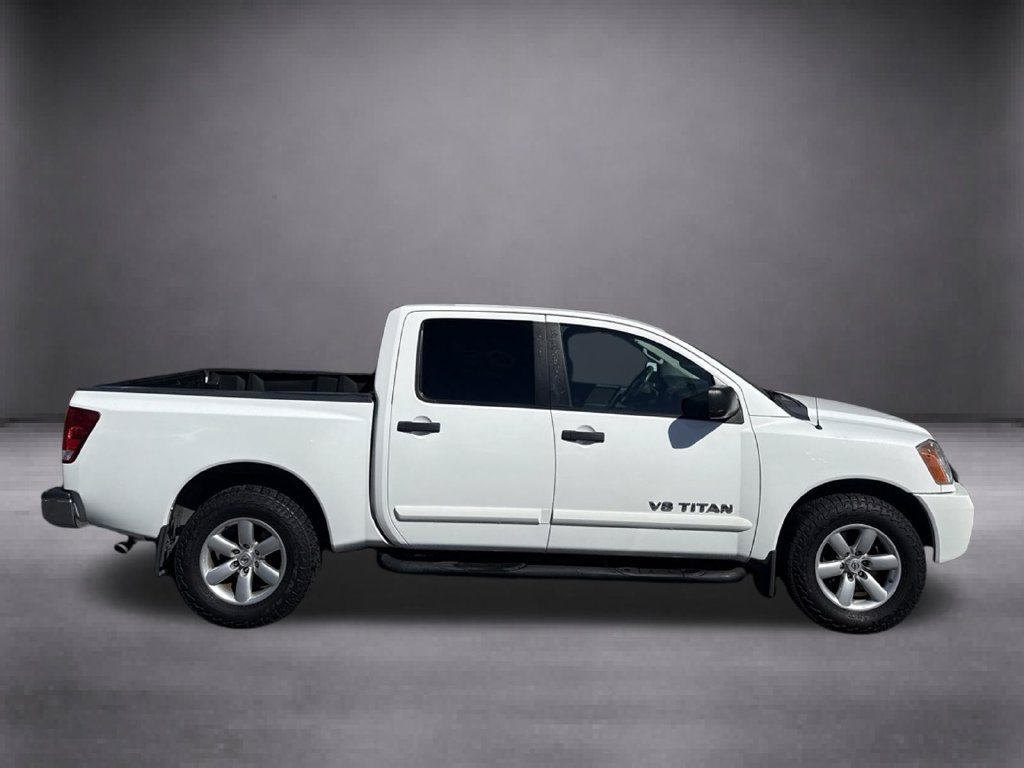 Used 2012 Nissan Titan SV w/ SV Value Truck Pkg RWD image 3