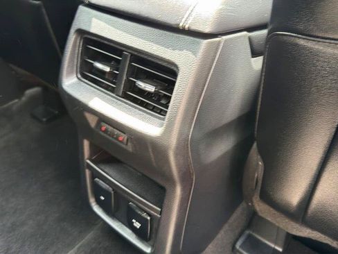 Used 2019 Ford Edge ST w/ Equipment Group 401A AWD/4WD image 8