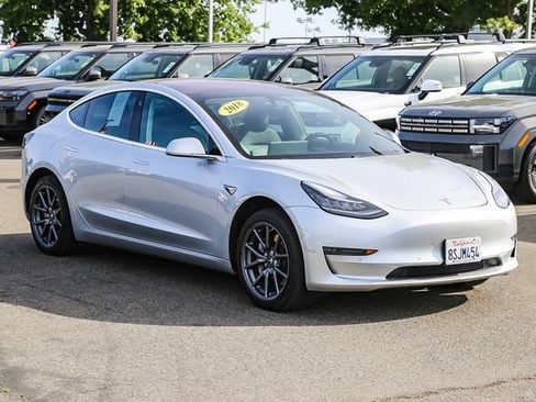 Used 2018 Tesla Model 3 Long Range RWD image 6