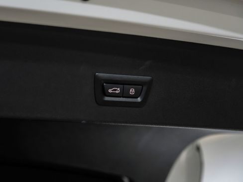 Used 2025 BMW X4 xDrive30i image 57