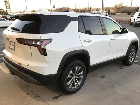 New 2026 Chevrolet Equinox LT image 6