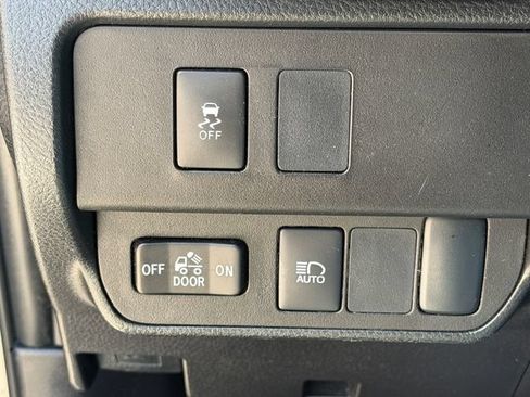 Used 2023 Toyota Tacoma SR5 w/ Technology Package RWD image 25