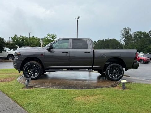 New 2026 RAM 2500 Tradesman AWD/4WD image 4