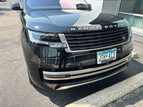 Used 2023 Land Rover Range Rover SE AWD/4WD image 4