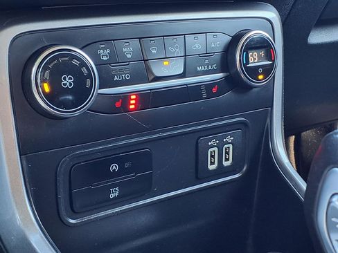 Used 2019 Ford EcoSport SE image 14