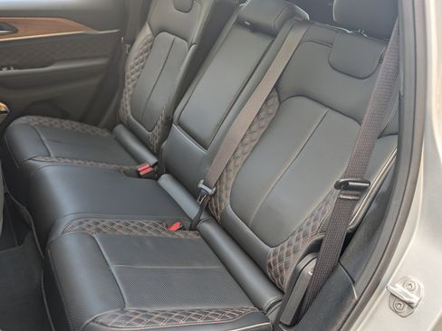 Used 2023 Jeep Grand Cherokee Summit image 18