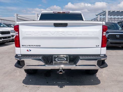 Used 2021 Chevrolet Silverado 1500 LT RWD image 6