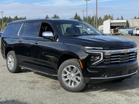 New 2026 Chevrolet Suburban Premier image 5