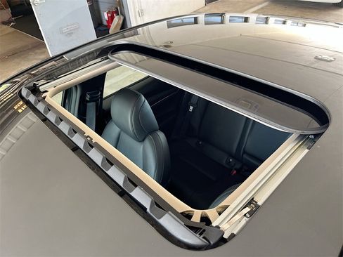 Used 2022 MAZDA MAZDA3 s image 21