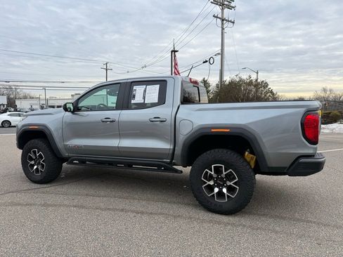 Used 2023 GMC Canyon AT4X image 9