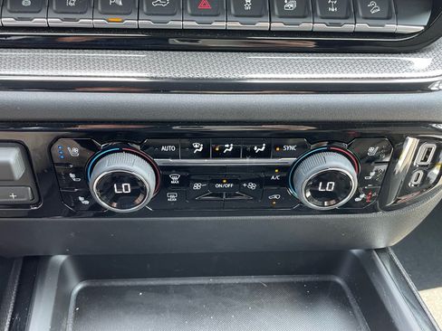 Used 2026 Chevrolet Silverado 2500 ZR2 AWD/4WD image 9