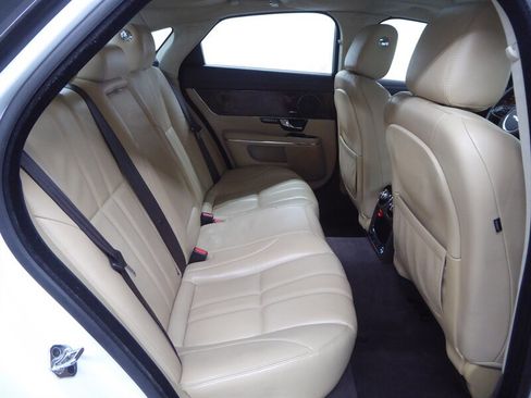 Used 2013 Jaguar XJ AWD image 30