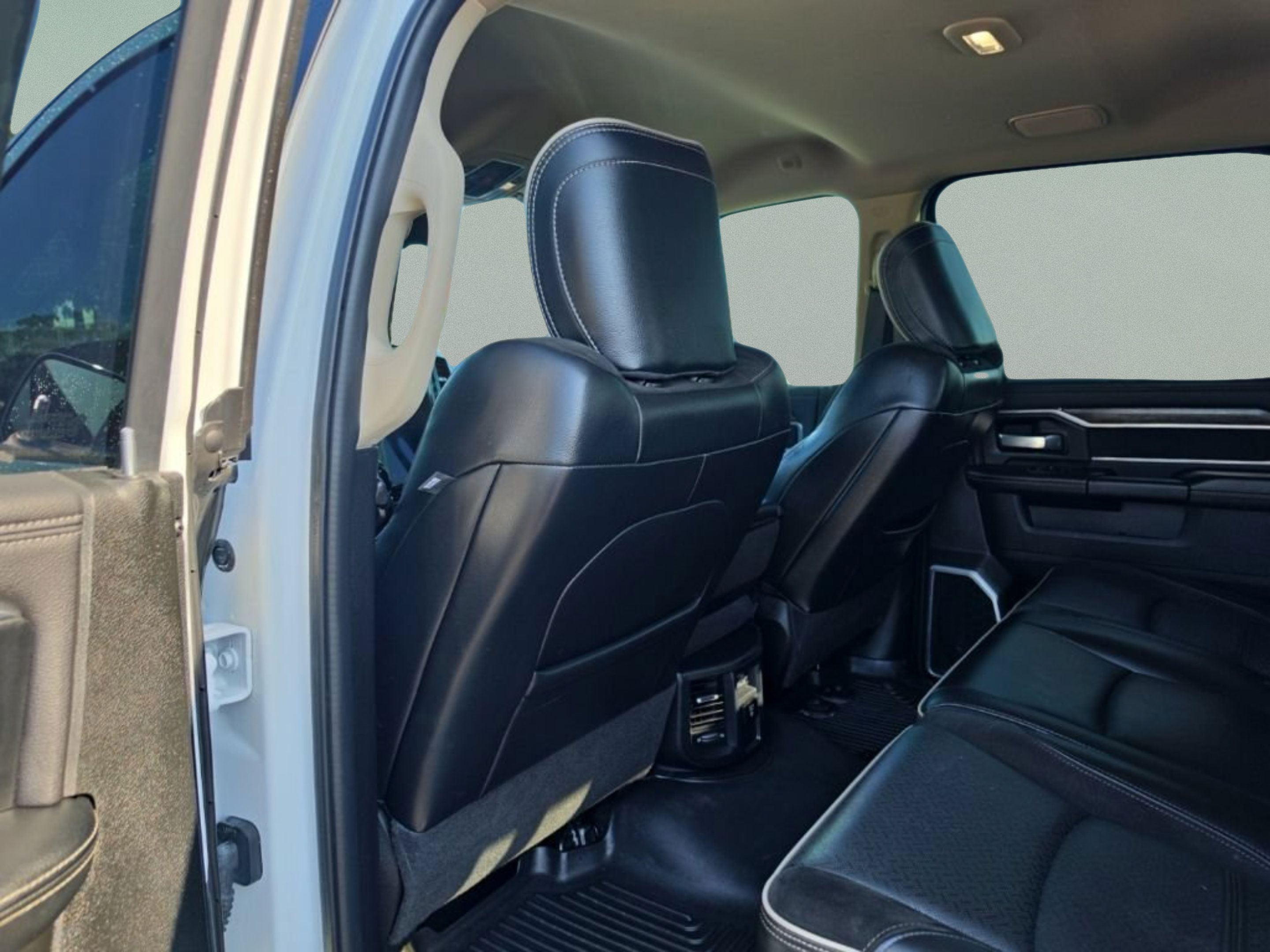 Used 2021 RAM 2500 Laramie AWD/4WD image 22