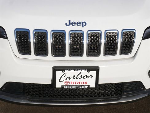 Used 2019 Jeep Cherokee Limited image 9