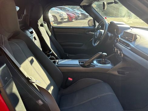 Used 2018 FIAT 124 Spider Classica image 10