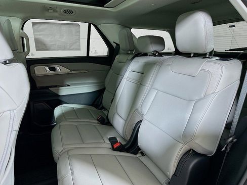 New 2026 Ford Explorer Active w/ Active Comfort Package AWD/4WD image 12