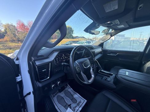 Used 2024 GMC Sierra 2500 Denali w/ Denali Reserve Package image 16