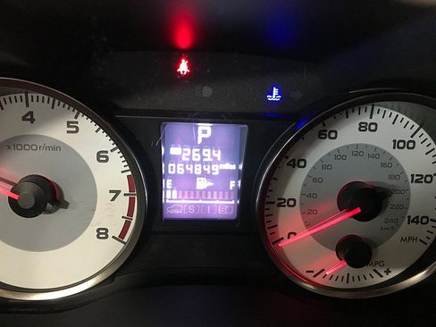 Used 2014 Subaru Impreza 2.0i Limited AWD/4WD image 23