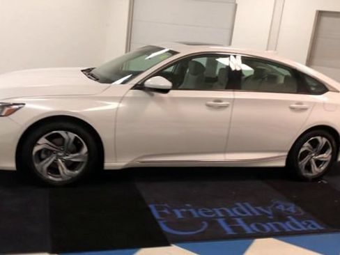 Used 2018 Honda Accord EX image 4