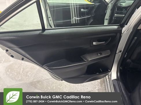 Used 2017 Toyota Camry SE image 19