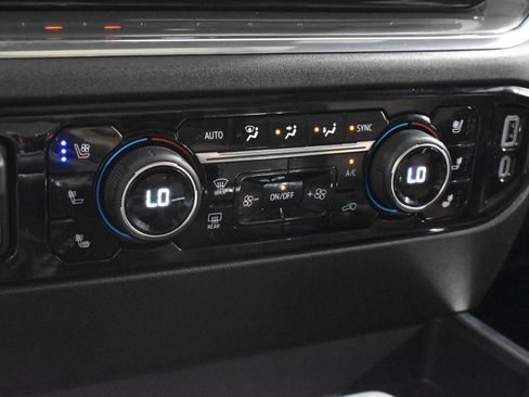 Used 2025 Chevrolet Silverado 1500 High Country w/ High Country Premium Package AWD/4WD image 19