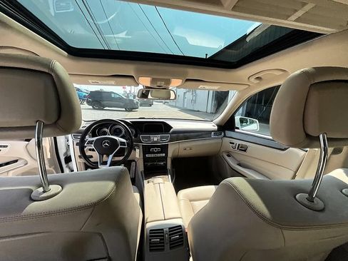 Used 2014 Mercedes-Benz E 350 4MATIC Sedan image 37
