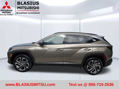 Used 2025 Hyundai Tucson Limited AWD/4WD image 13