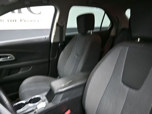 Used 2017 Chevrolet Equinox LT w/ Convenience Package image 16