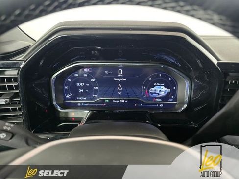 Used 2024 GMC Sierra 1500 Elevation image 12