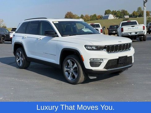 New 2025 Jeep Grand Cherokee Limited AWD/4WD image 2