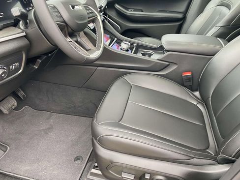 New 2026 Jeep Grand Cherokee L Limited RWD image 13