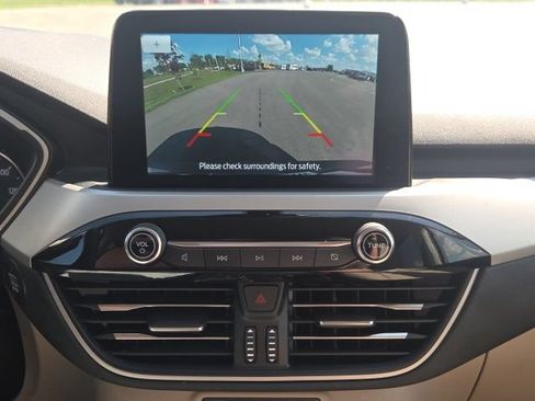 Used 2022 Ford Escape SE FWD image 26