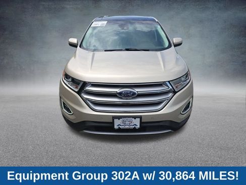 Used 2018 Ford Edge Titanium w/ Equipment Group 302A AWD/4WD image 2