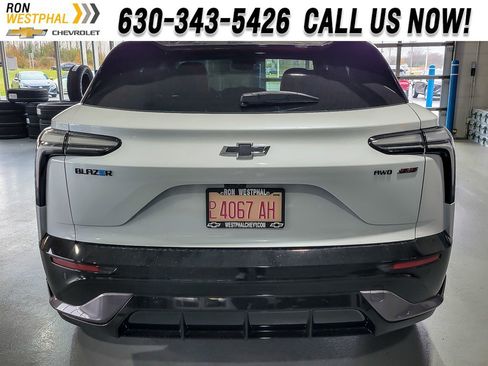 New 2026 Chevrolet Blazer EV SS image 5