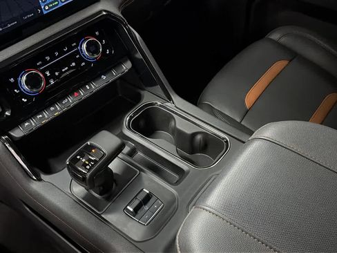 Used 2023 GMC Sierra 1500 AT4 w/ Technology Package image 20