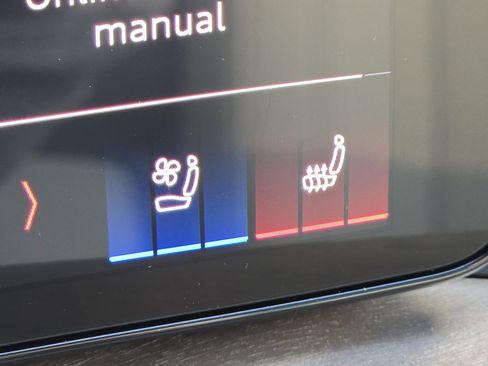 Certified 2025 Audi Q5 Prestige image 20