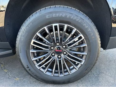 New 2026 GMC Yukon XL Elevation image 17