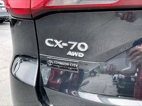Used 2025 MAZDA CX-70 3.3 Turbo w/ Preferred Package AWD/4WD image 8