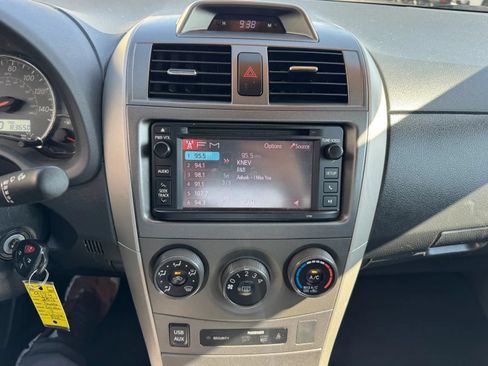 Used 2013 Toyota Corolla S FWD image 17